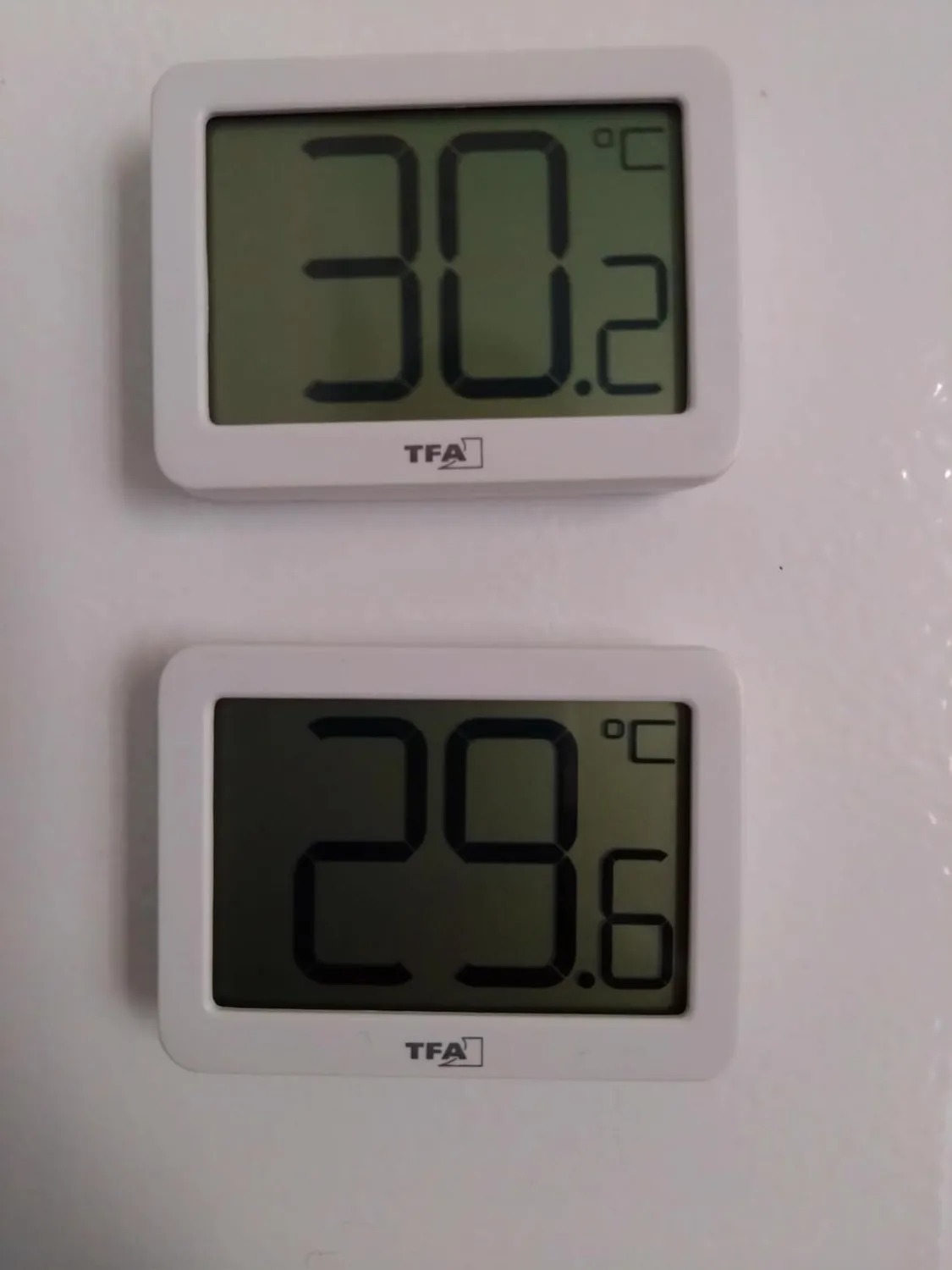 TFA Dostmann 30.1065.01 Thermometer schwarz kompakt Max-Min