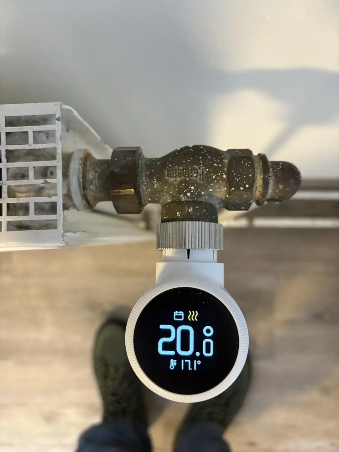 tado° X Heizkörperthermostat Basic Starter Kit 3er mit Bridge