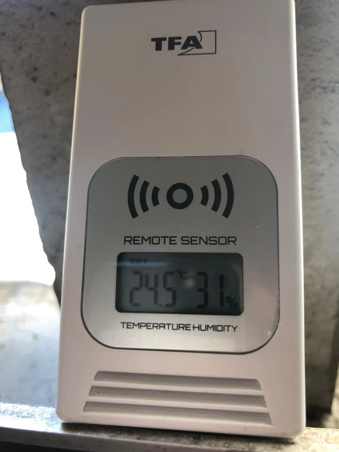 TFA Dostmann Life 35.1153.01 Funkwetterstation schwarz mit Sensor