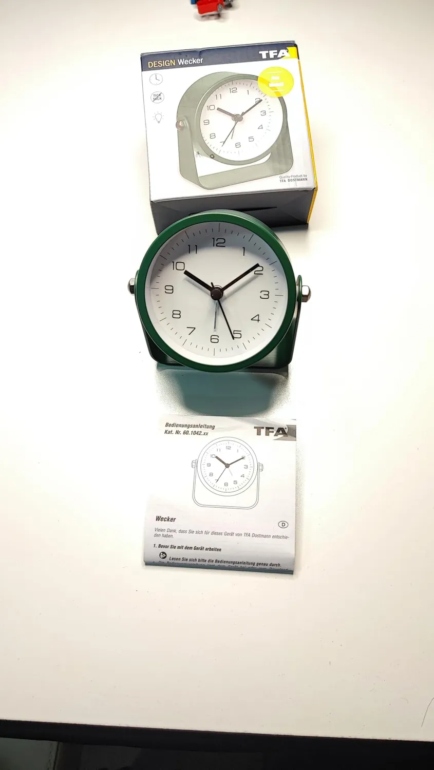 TFA Dostmann Design 60.1042.04 Wecker analog grün Metall