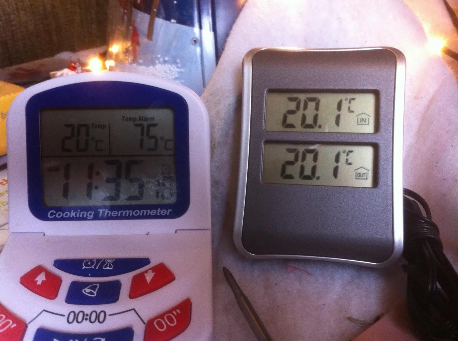 TFA Dostmann 30.1044 Innen-Außen-Thermometer anthrazit Kabel