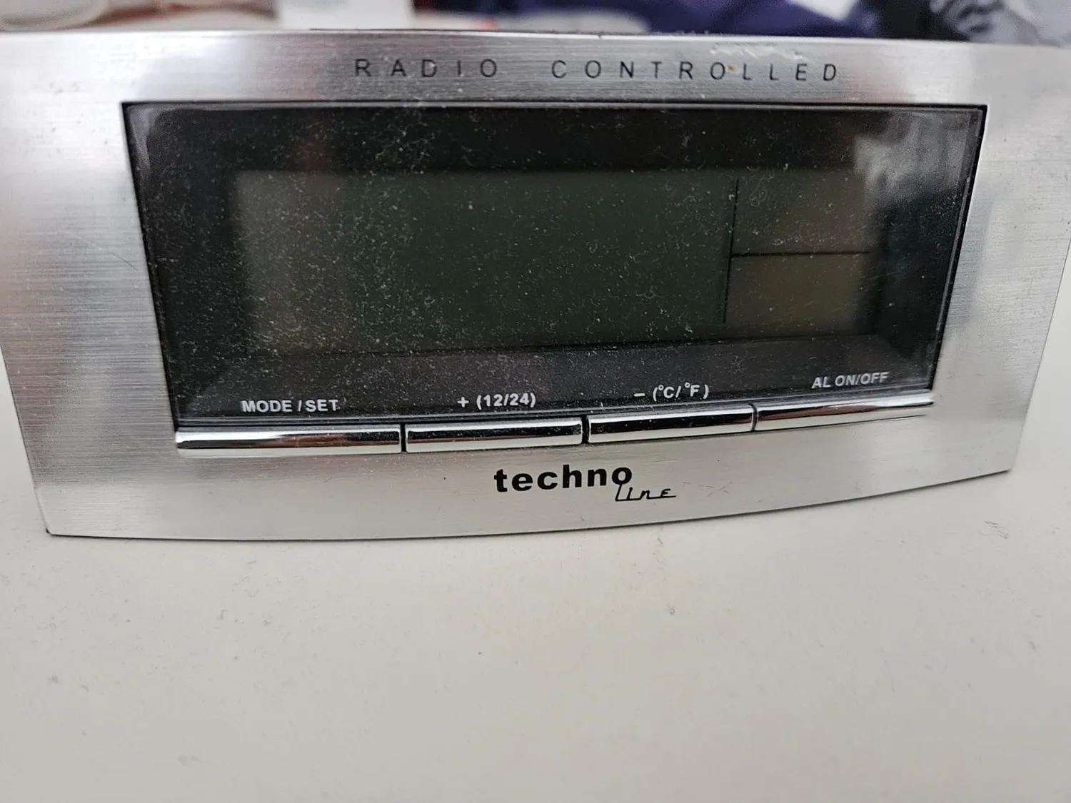Technoline WT 182 Funkwecker mit Innentemperatur und Datum