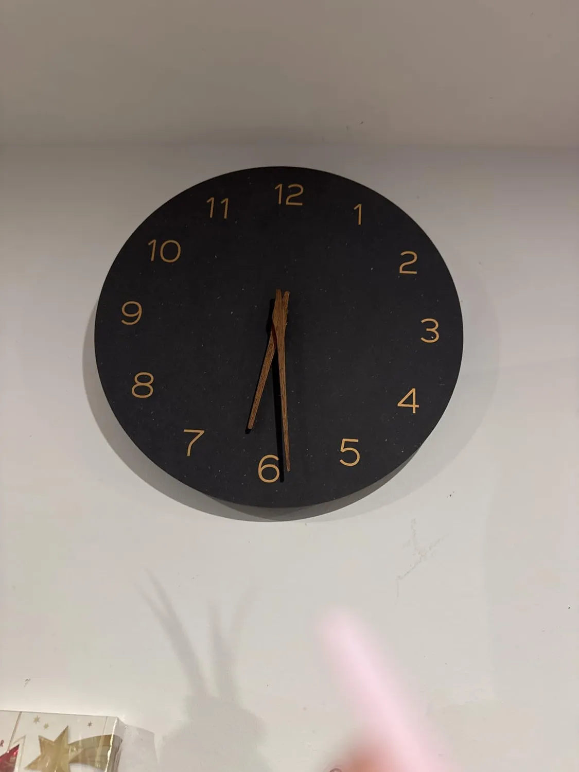 TFA Dostmann 60.3054.01 Wanduhr 30cm schwarz lautlos Holz