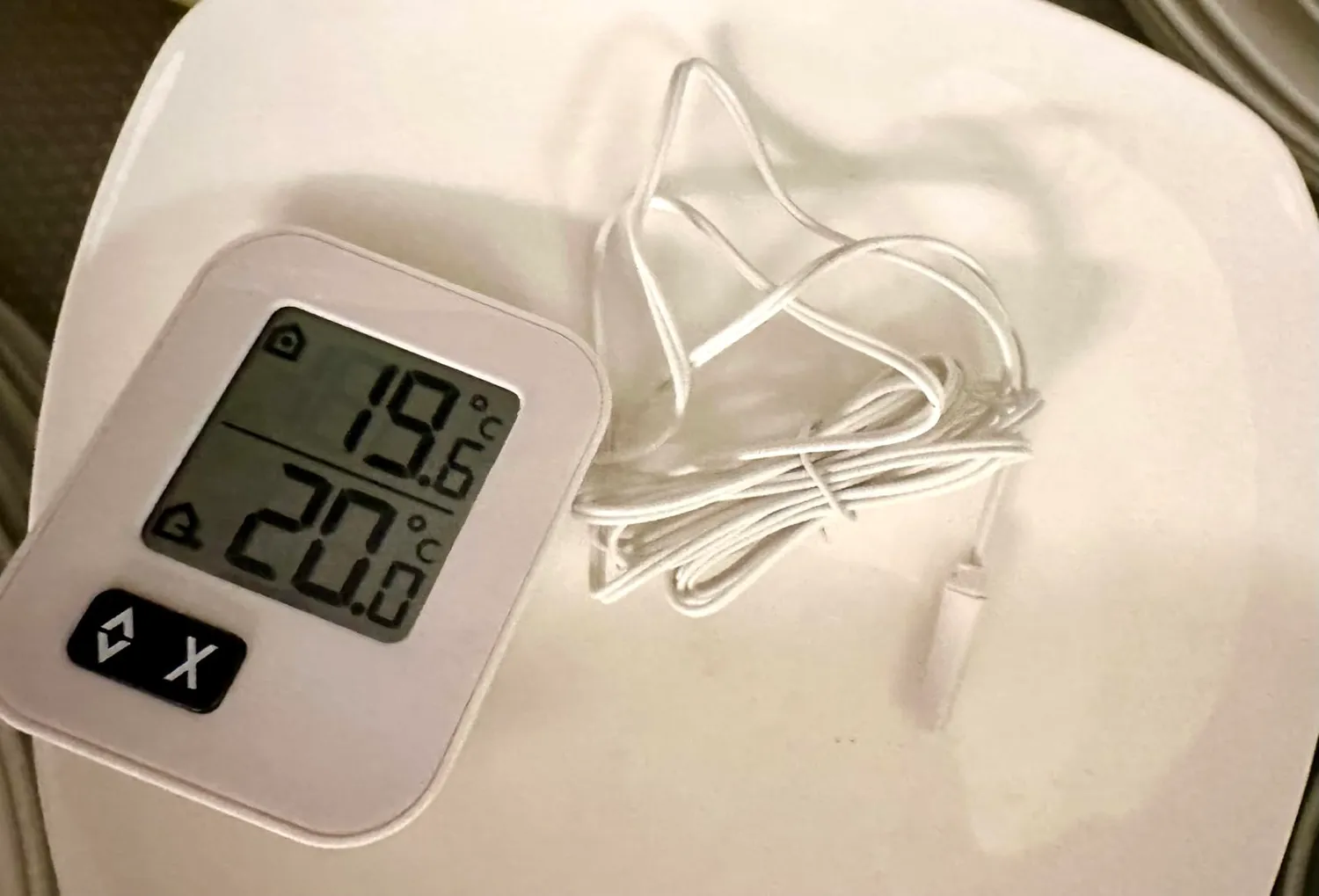 TFA Dostmann Moxx 30.1043 Thermometer weiß digital
