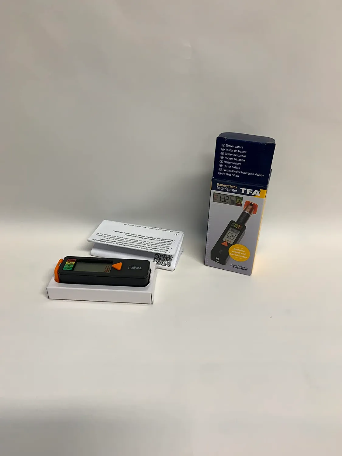 TFA Dostmann 98.1126.01 BatteryCheck Batterietester schwarz Volt