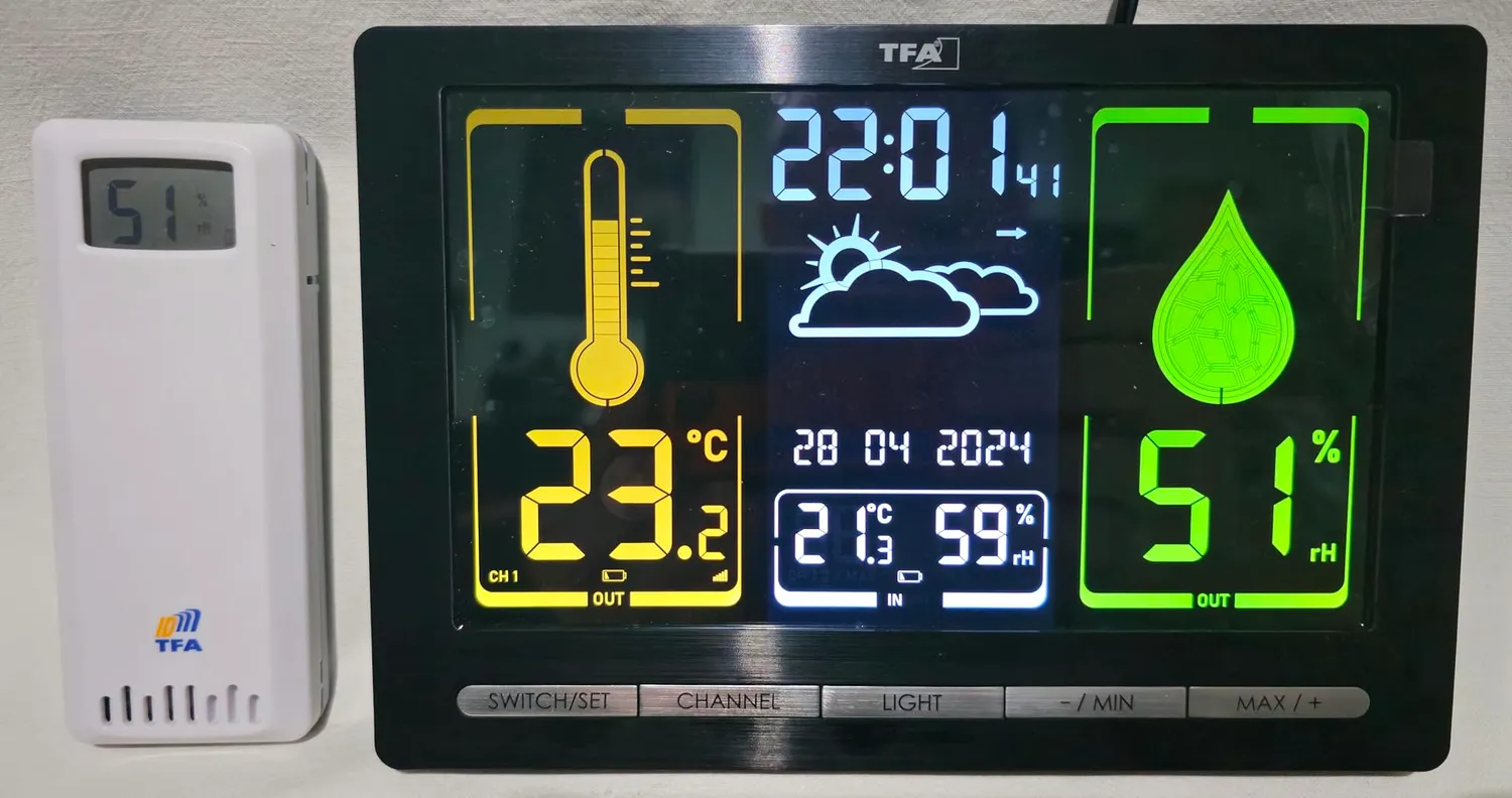 TFA Dostmann METEOchrome 35.1132 Funk-Wetterstation schwarz