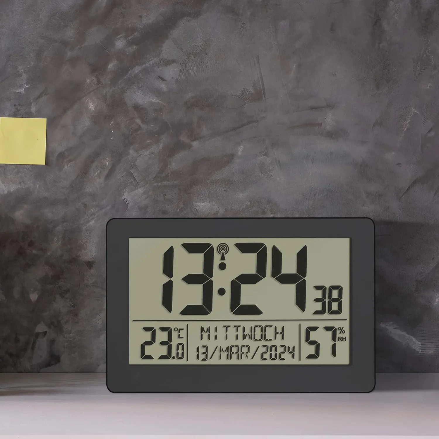 TFA Dostmann 60.2557.01 Funk-Wanduhr schwarz mit Thermometer