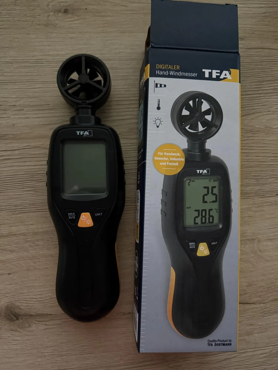 TFA Dostmann 42.6001.01 Windmesser Handgerät schwarz Beaufort