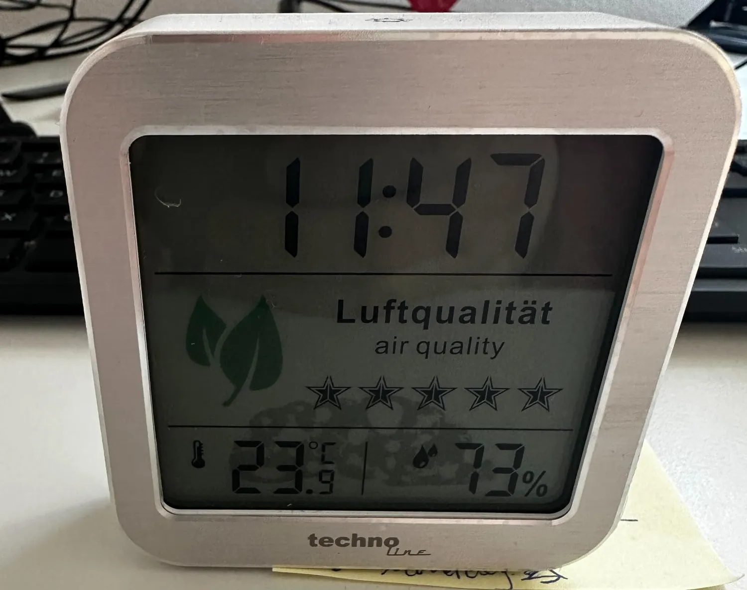 Technoline WL1020 Funkwanduhr weiß mit Luftgüteanzeige