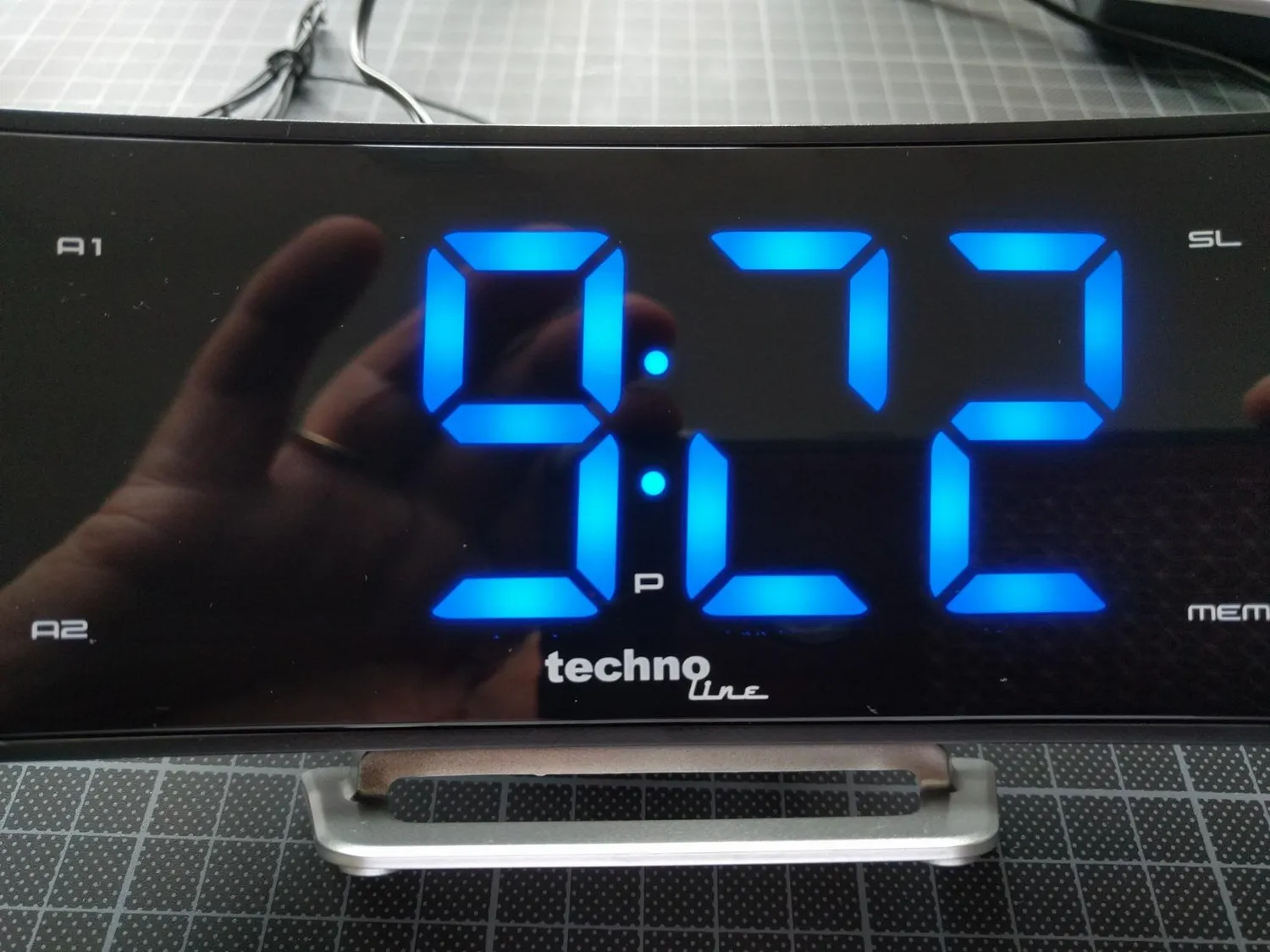 Technoline WT 460 Radiowecker schwarz LED Schlummer