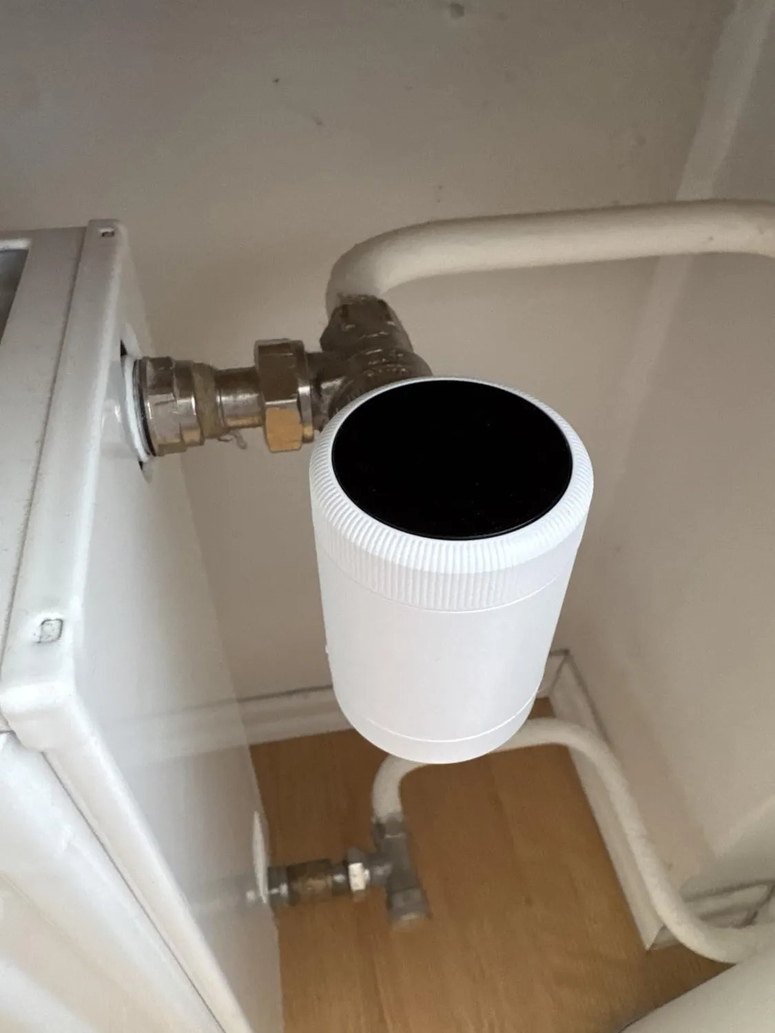 tado° X Heizkörperthermostat Basic Starter Kit 3er mit Bridge