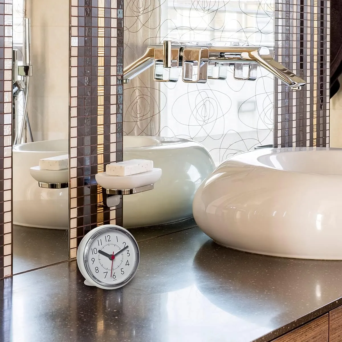 TFA Dostmann 60.3055.02 Badezimmeruhr cremeweiß Saugnapf