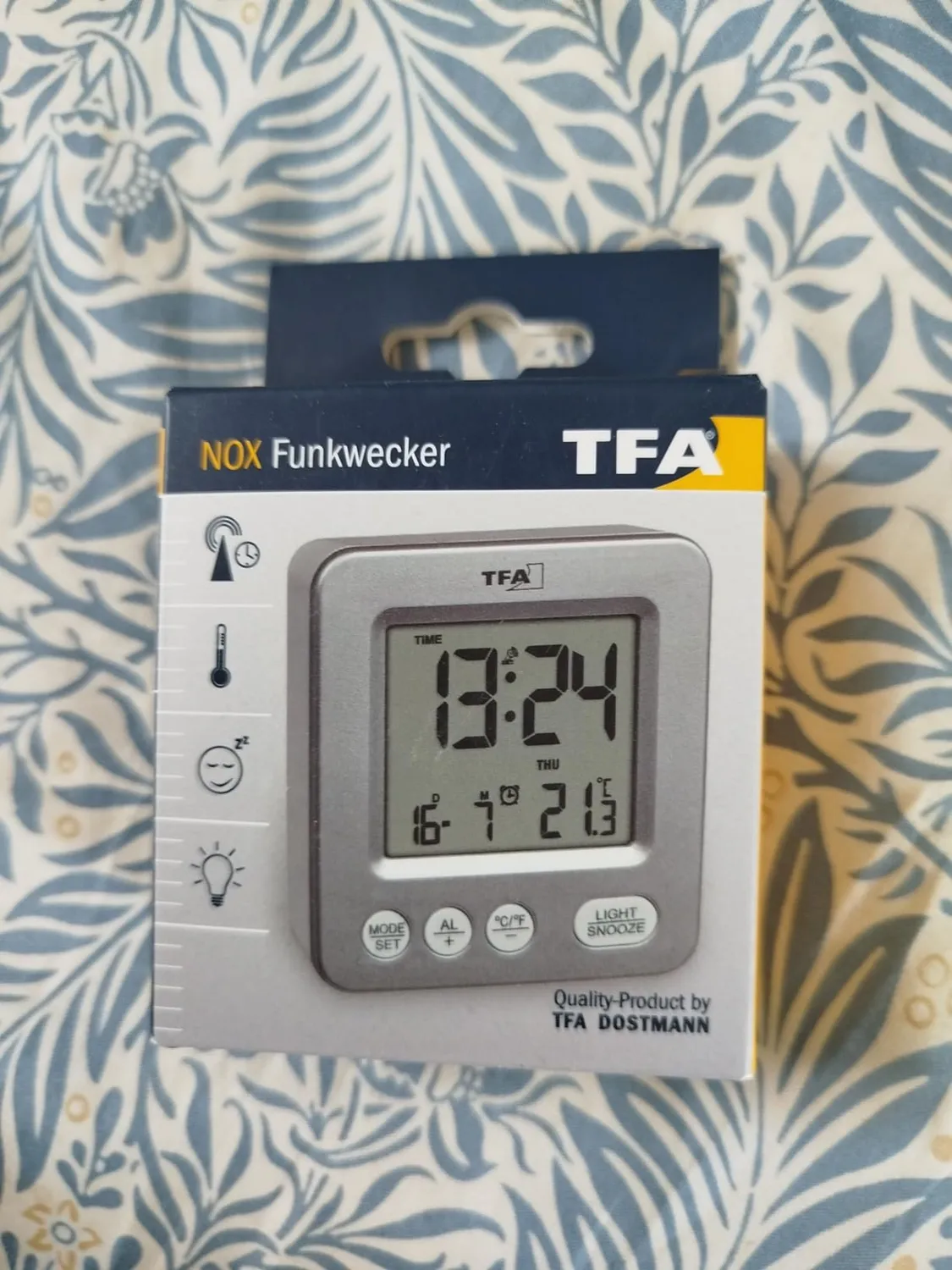 TFA Dostmann View 60.2567.01 Funk-Wecker schwarz Temperatur