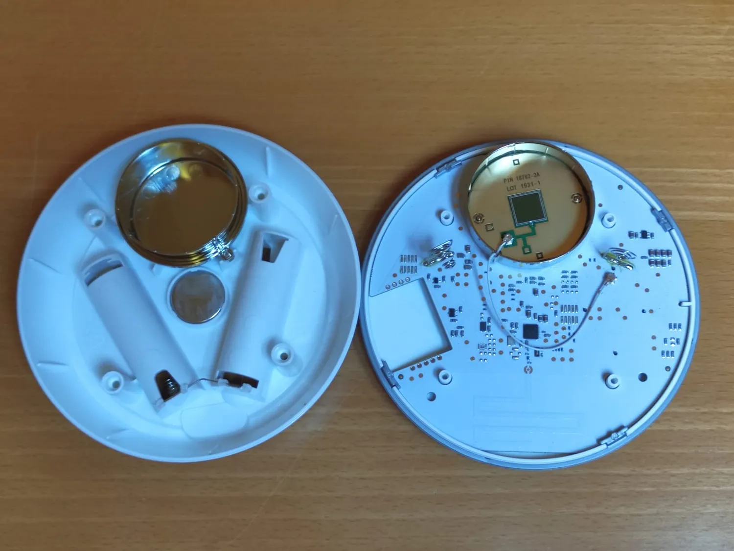Airthings 2950 Wave Radon Messgerät App Lichtring