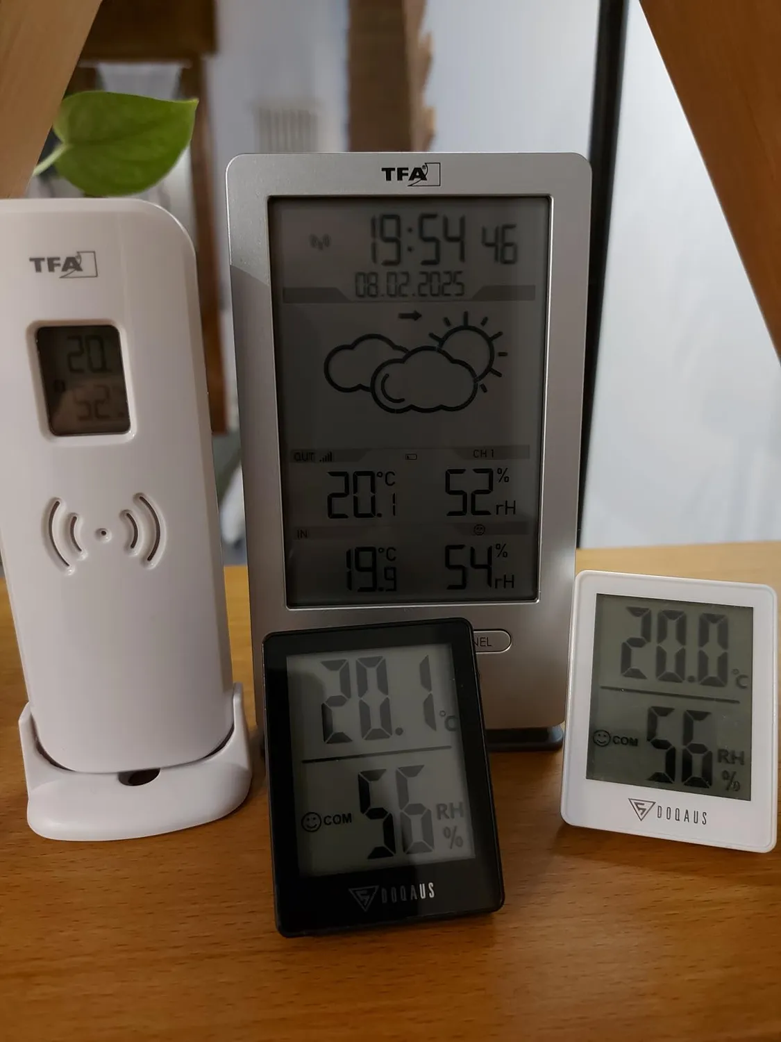 TFA Dostmann Xena Funk-Wetterstation silber Außensensor