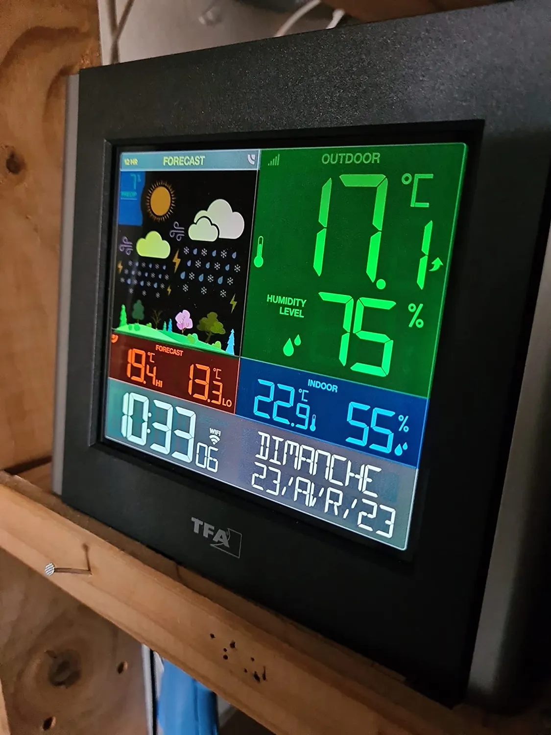 TFA Dostmann Meteo 35.8000.01 WLAN-Wetterstation schwarz mit App