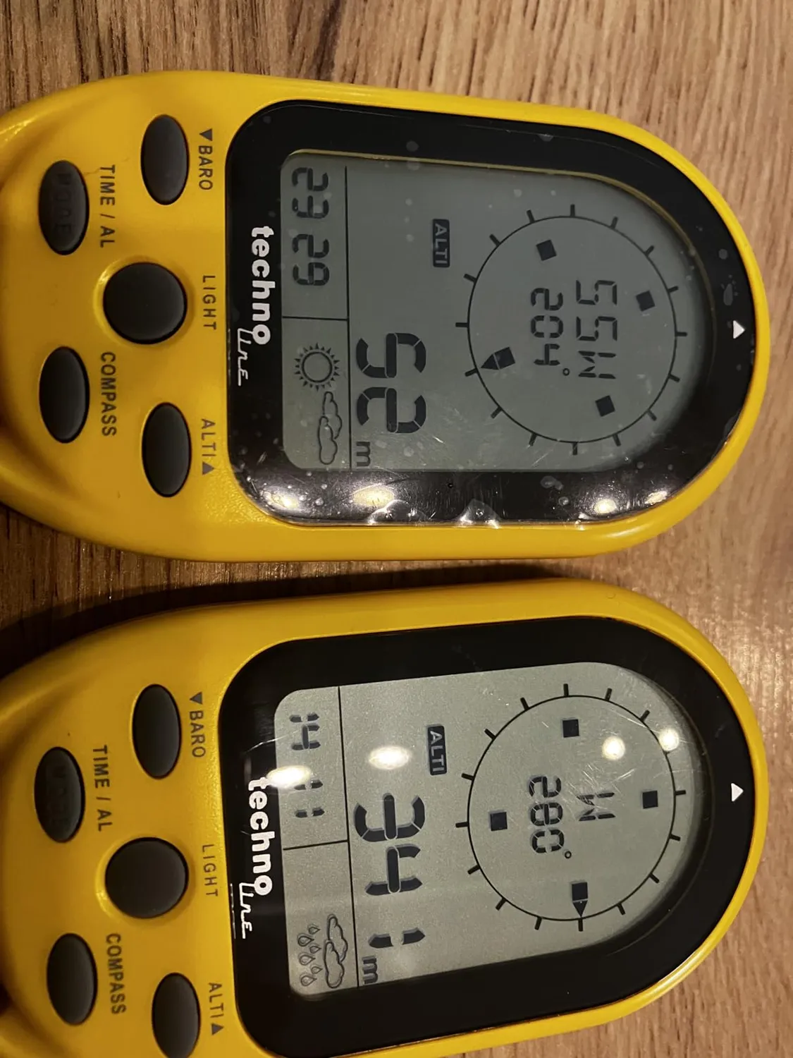 Technoline EA 3050 Kompass gelb mit Höhenmesser