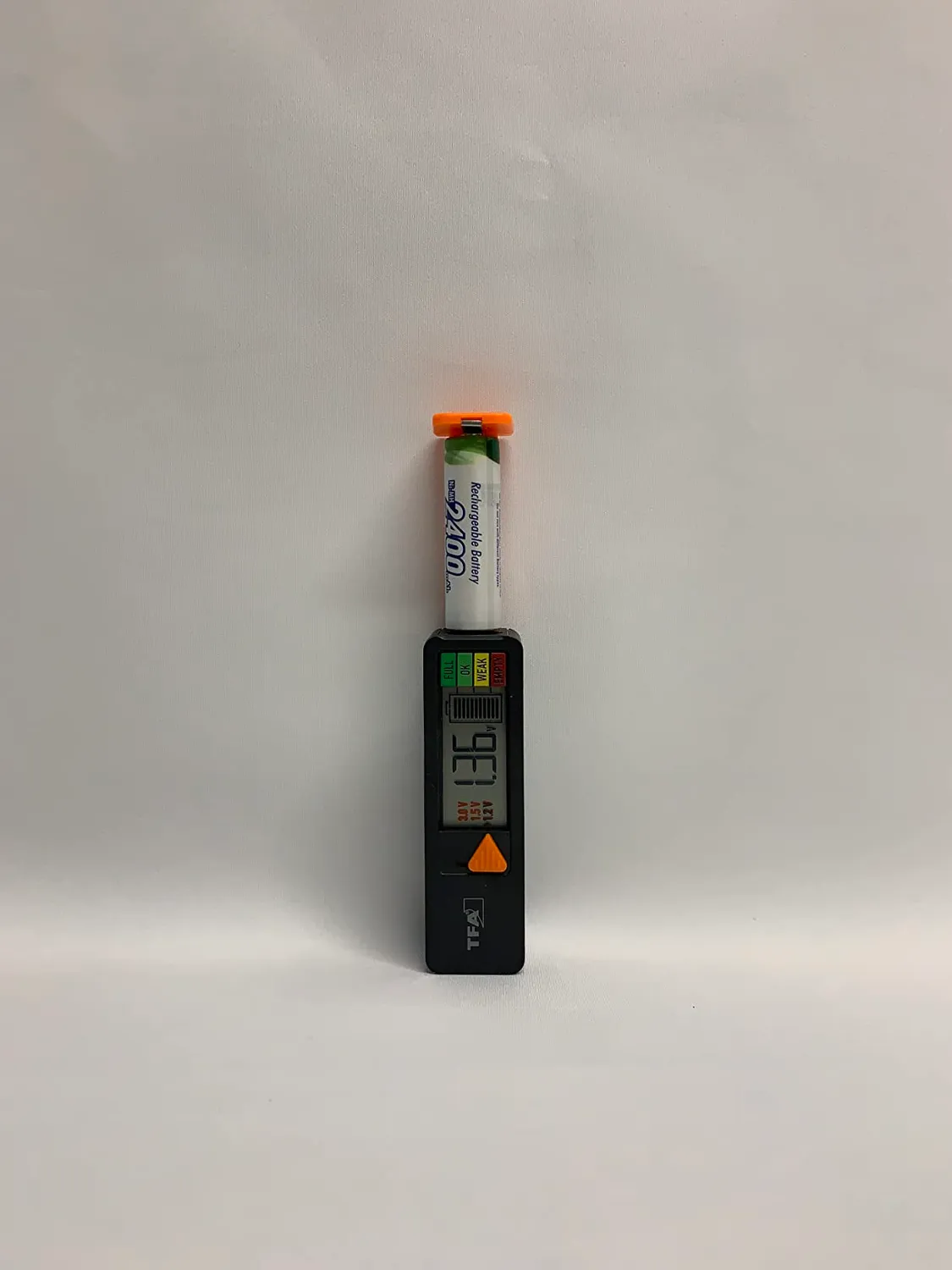 TFA Dostmann 98.1126.01 BatteryCheck Batterietester schwarz Volt