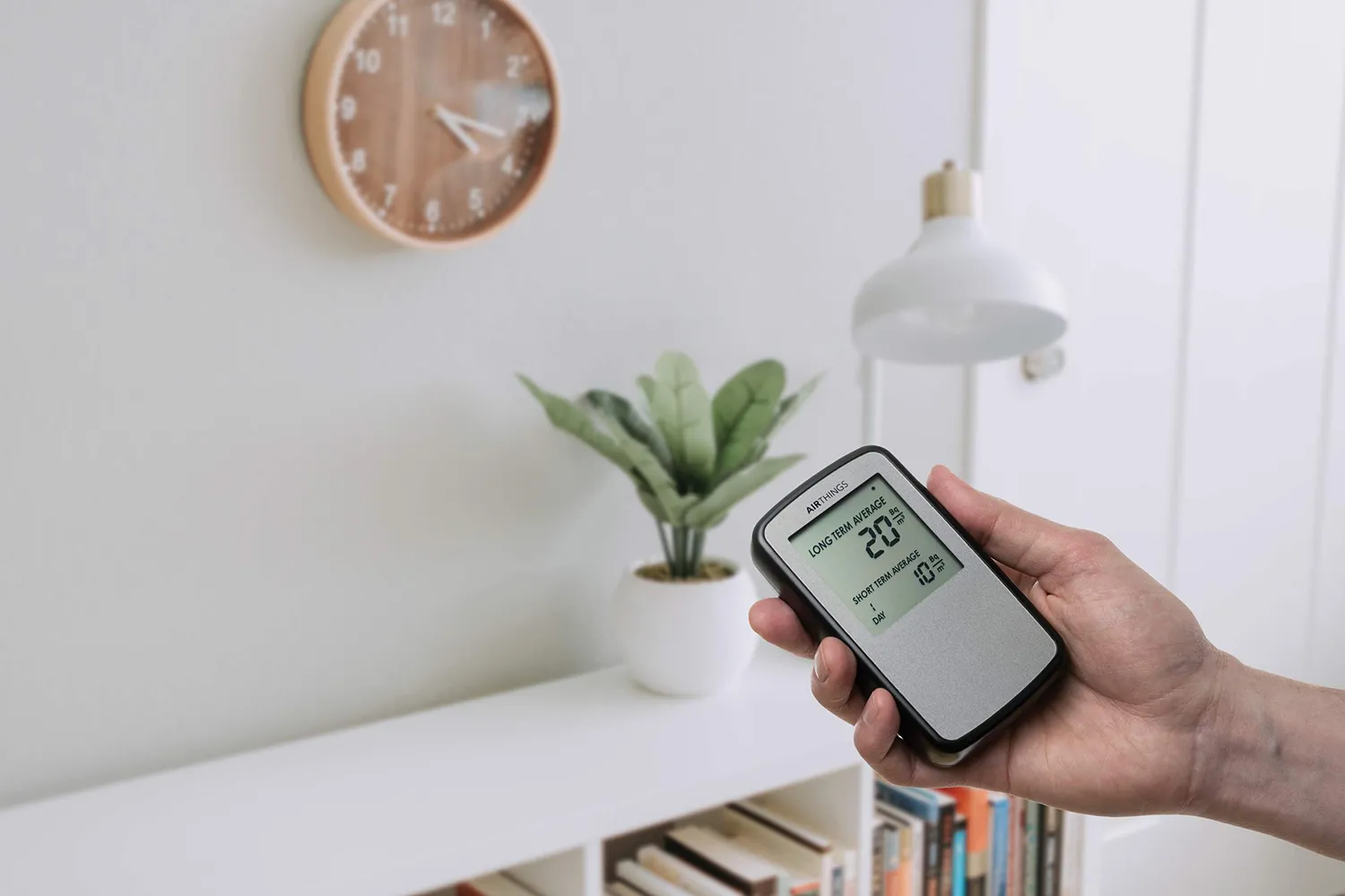 Airthings Corentium Home Radonmessgerät batteriebetrieben