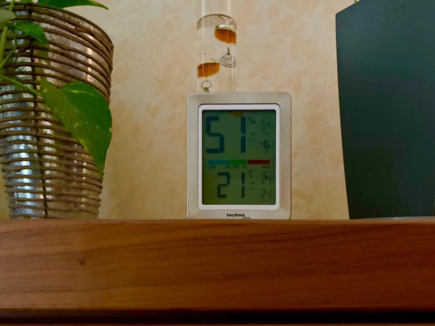 Technoline WS 9460 Raumklimastation silber Touchlicht