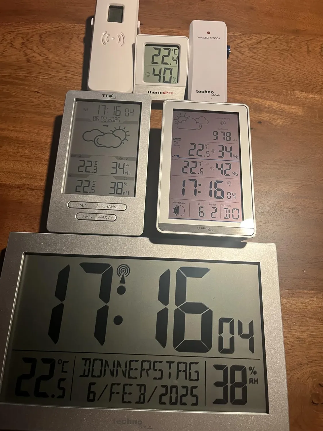 Technoline WS 9218 Wetterstation mit Außensensor DCF