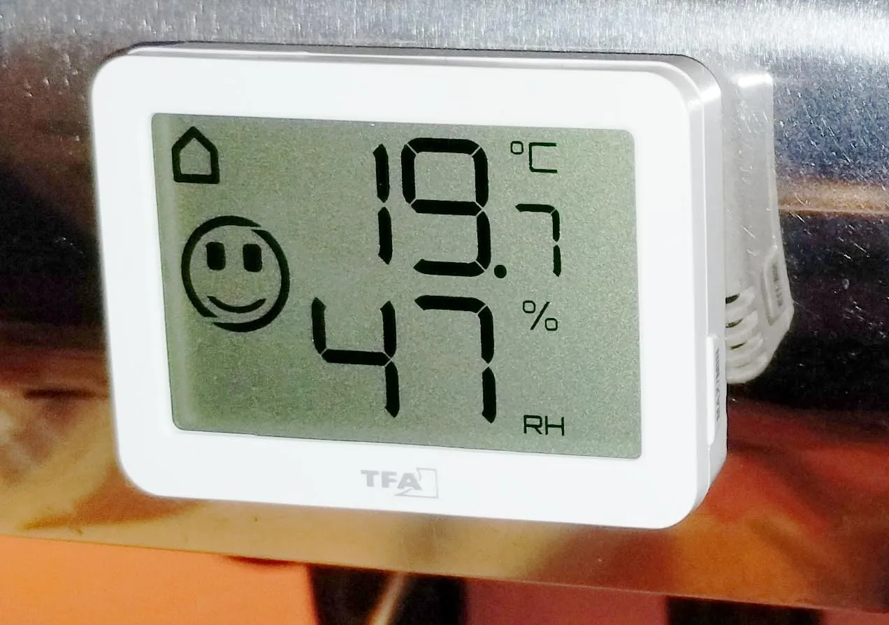 TFA Dostmann Mini Thermo-Hygrometer Schwarz digital Komfort