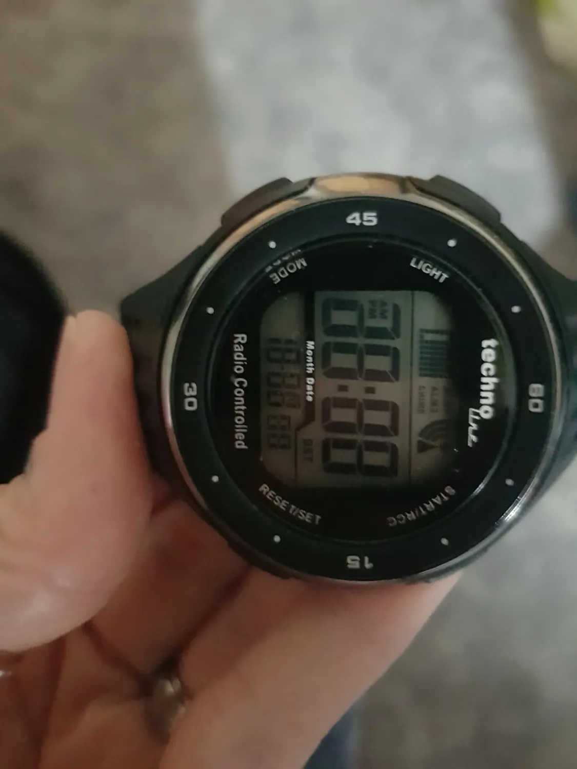 Technoline WT 947 Funkarmbanduhr mit Stoppuhr