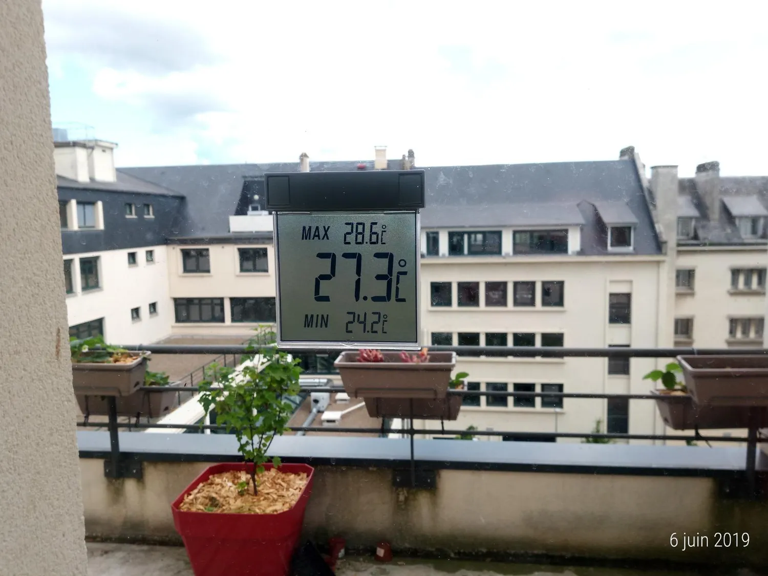 TFA Dostmann Vision 30.1025.10 digitales Fensterthermometer anthrazit