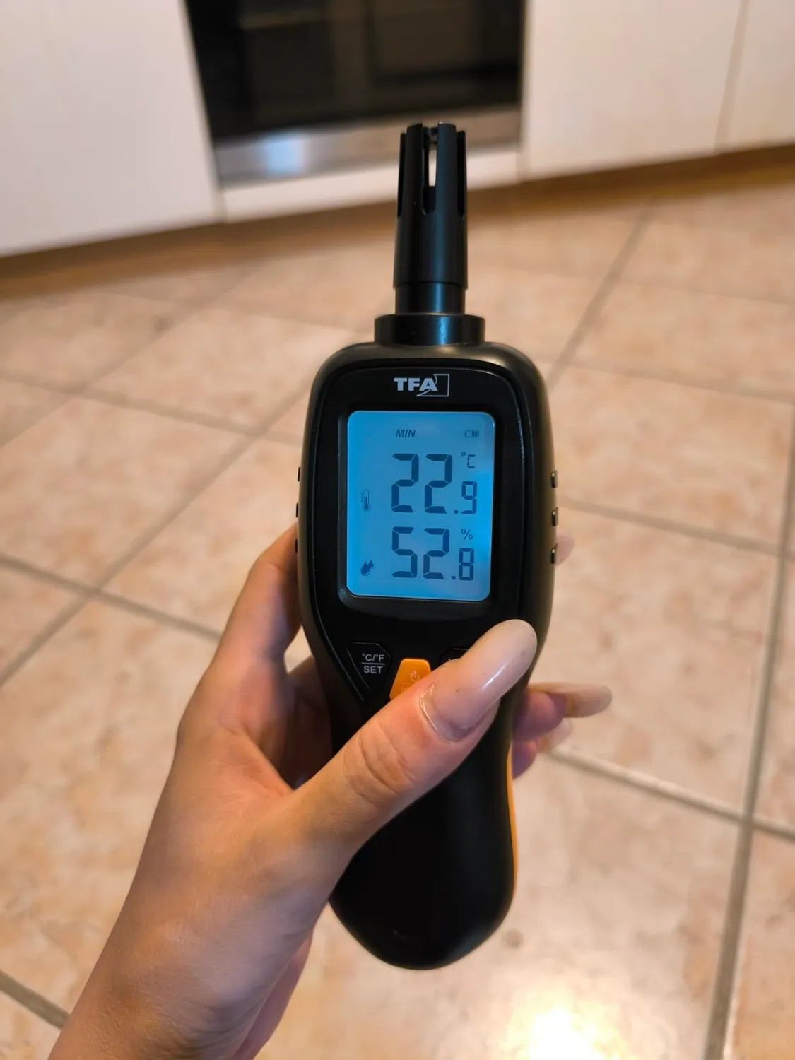 TFA Dostmann 31.1066.01 Hygrometer schwarz 0,3 Grad