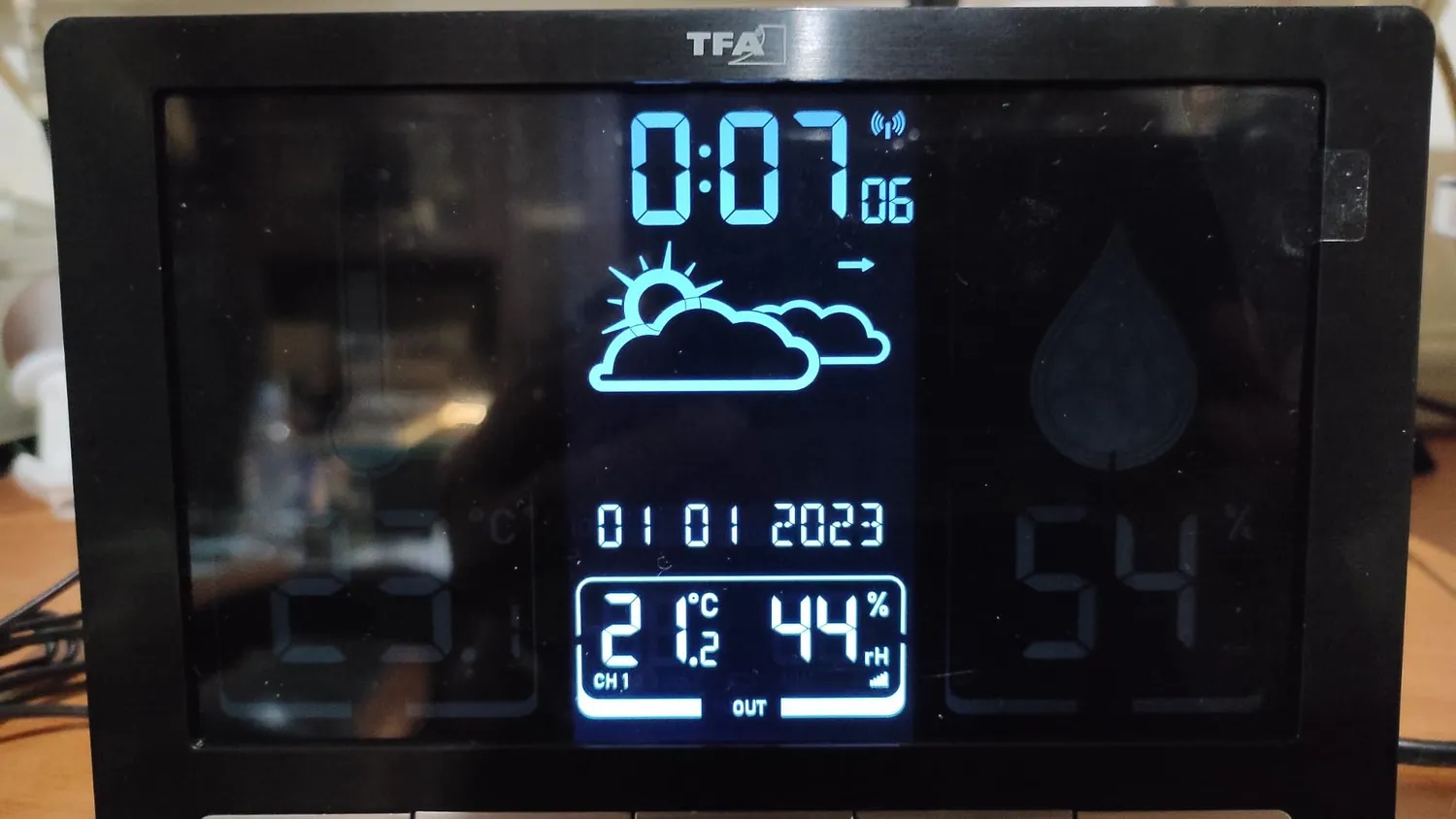 TFA Dostmann METEOchrome 35.1132 Funk-Wetterstation schwarz