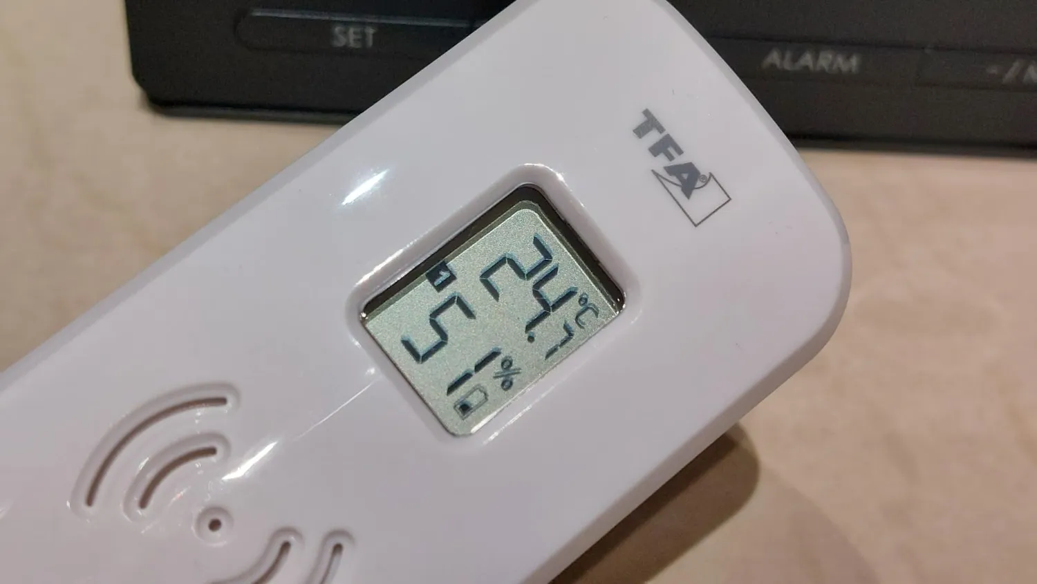 TFA Dostmann Season 2 35.1118 Funk-Wetterstation Modern schwarz