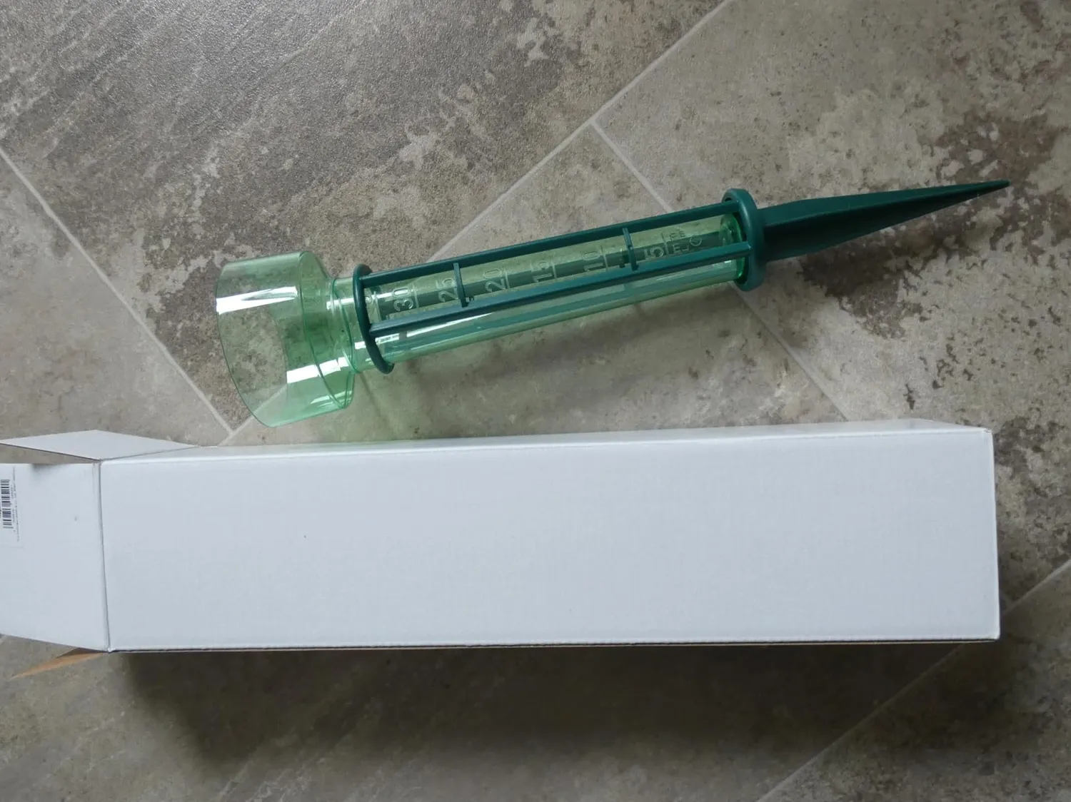 TFA Dostmann 47.1016 Regenmesser mit Halter