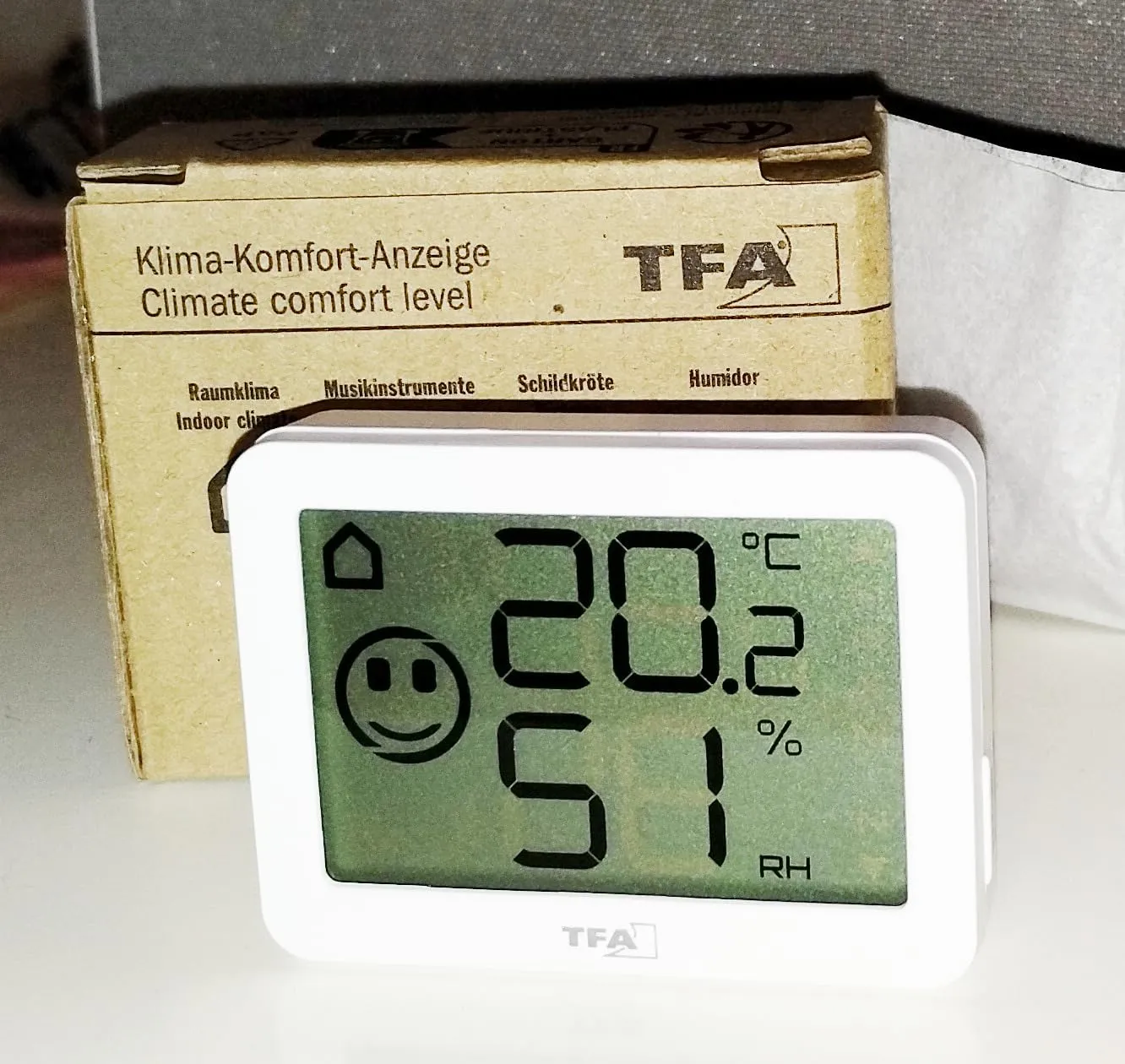 TFA Dostmann Mini Thermo-Hygrometer Schwarz digital Komfort