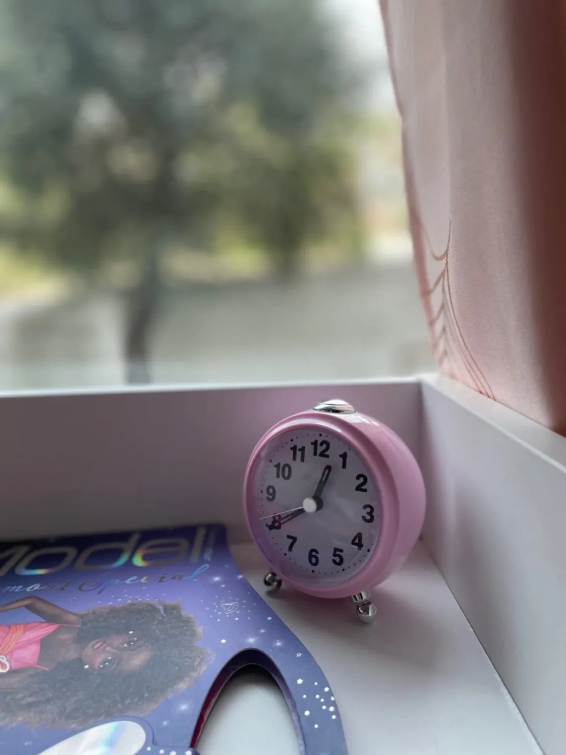 TFA Dostmann 60.1030 Retro-Wecker rosa geräuscharm