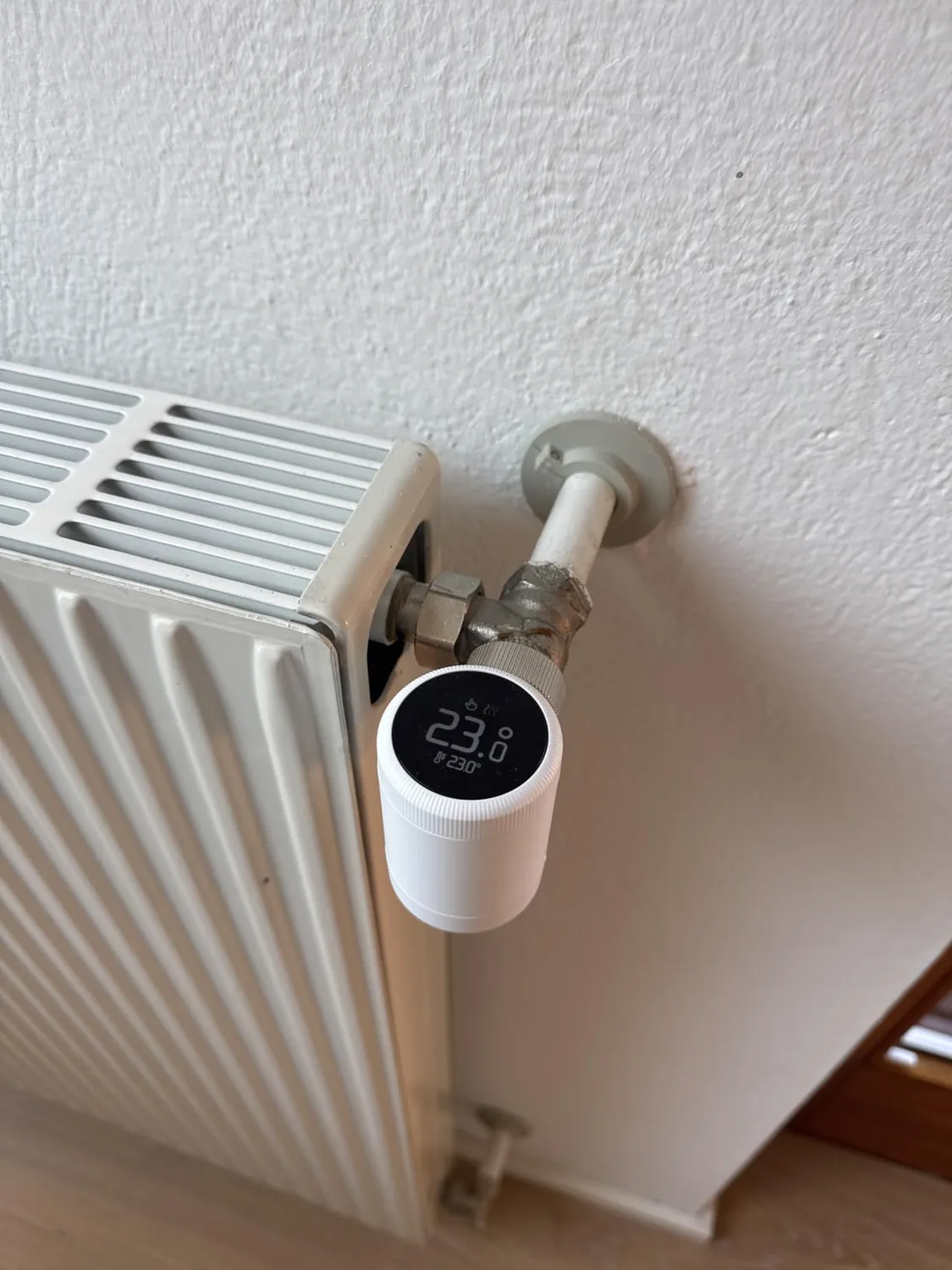 tado° X Heizkörperthermostat Basic Starter Kit 3er mit Bridge