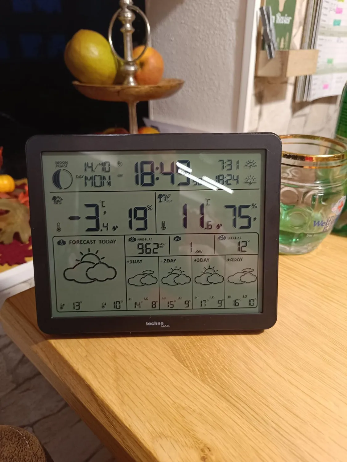 Technoline WD 3000 WLAN-Wetterstation mit Sensor und App