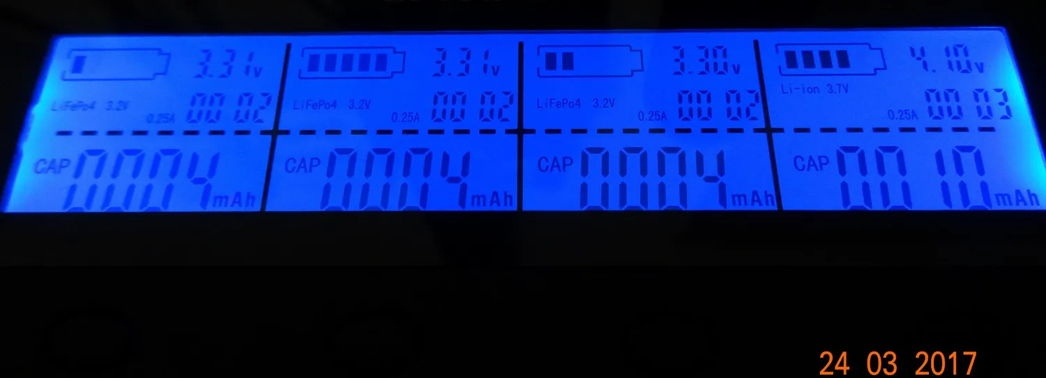 Technoline BC 3500 Ladegerät mit LCD-Display