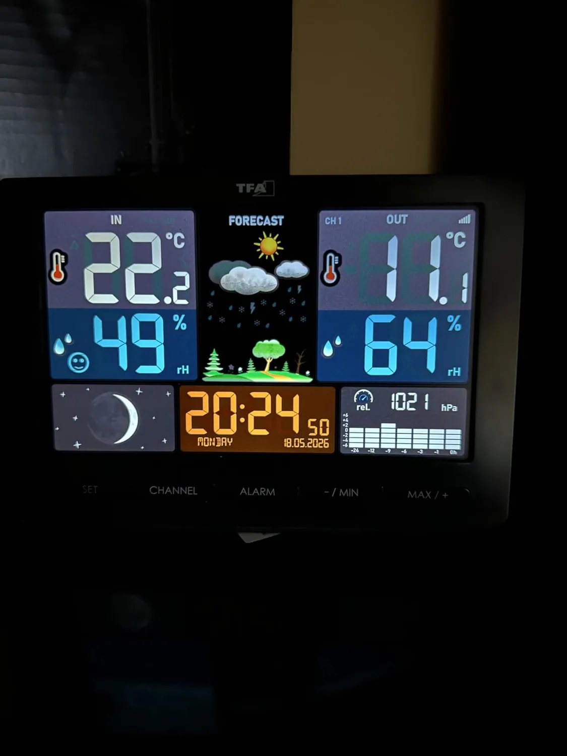 TFA Dostmann Season 2 35.1118 Funk-Wetterstation Modern schwarz
