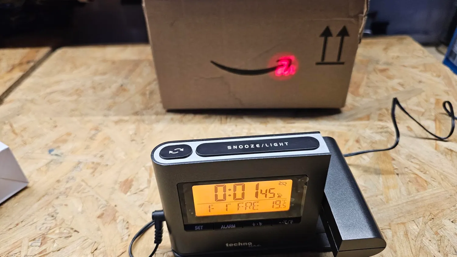 Technoline WT 519 Funk-Projektionswecker mit Temperaturprojektion