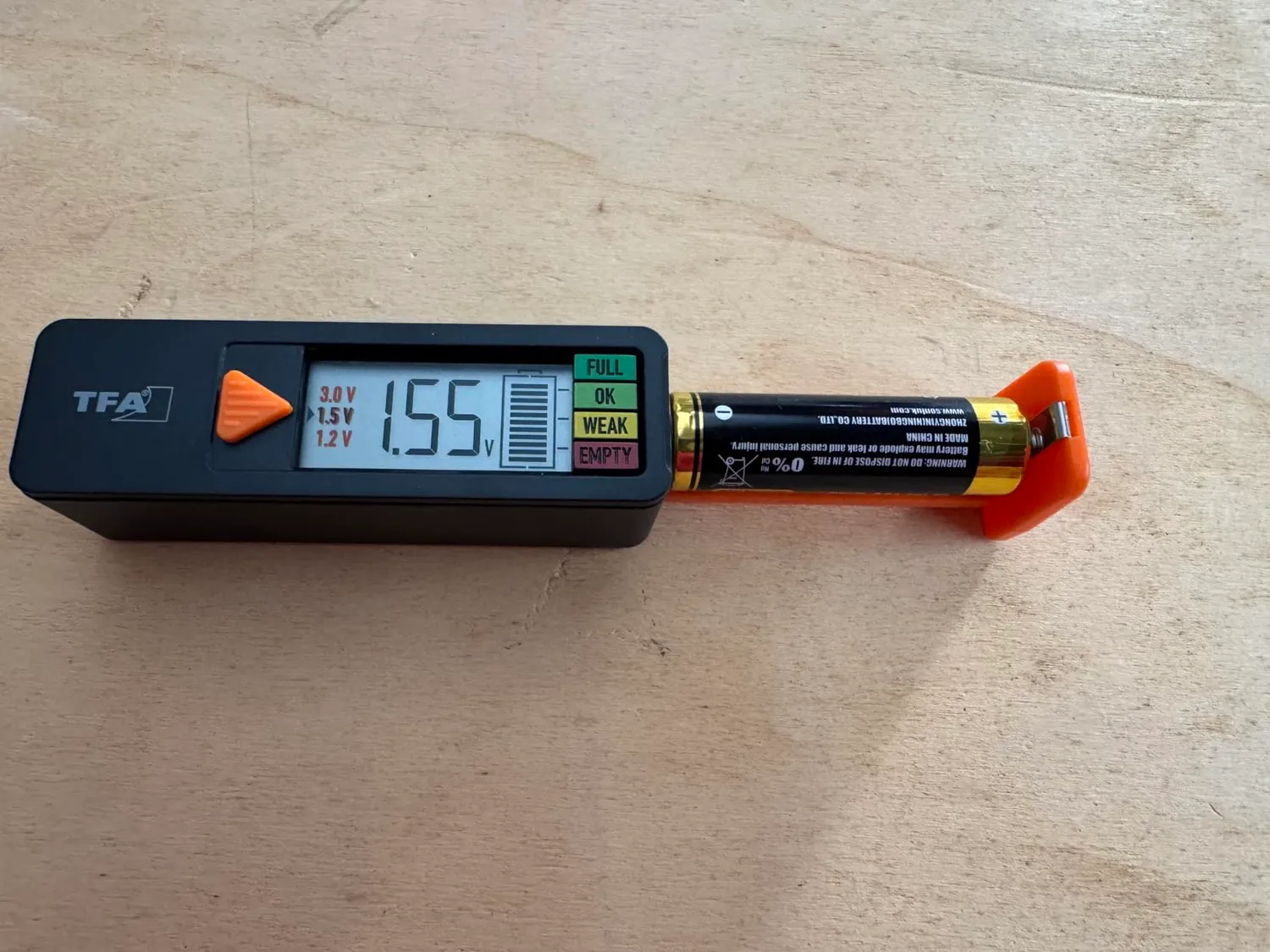 TFA Dostmann 98.1126.01 BatteryCheck Batterietester schwarz Volt