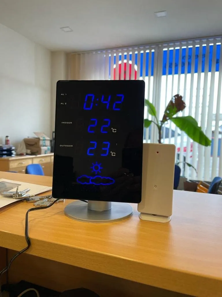 Technoline WS 6820 Wetterstation Funk LED-Anzeige Wecker
