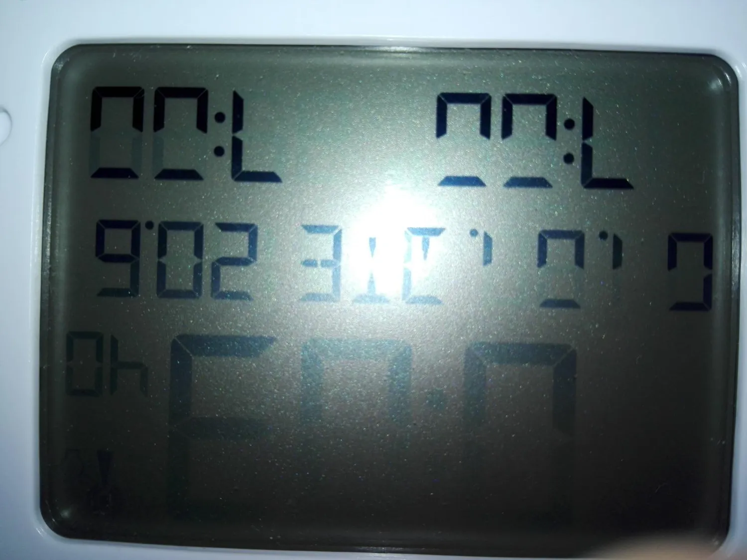 TFA Dostmann Bingo Funkwecker digital weiß mit 2 Alarmen