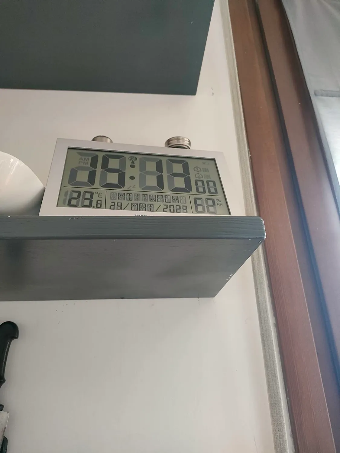 Technoline WS 8016 Funkwanduhr Silber mit Temperatur