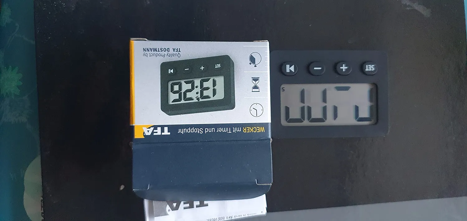 TFA Dostmann 60.2014.01 Digitalwecker schwarz mit Timer